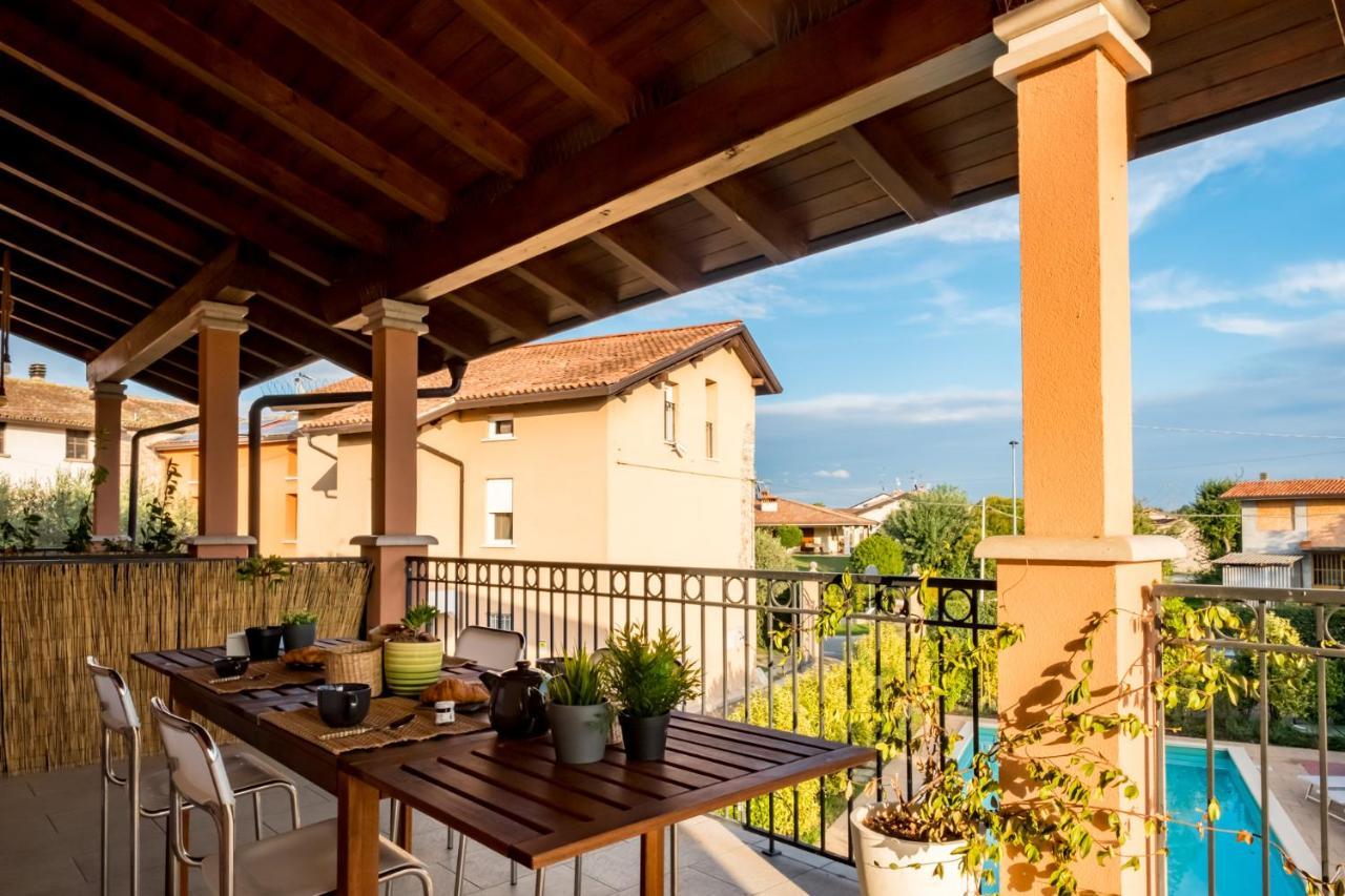Appartamento Residenza Oleandro Desenzano del Garda Esterno foto