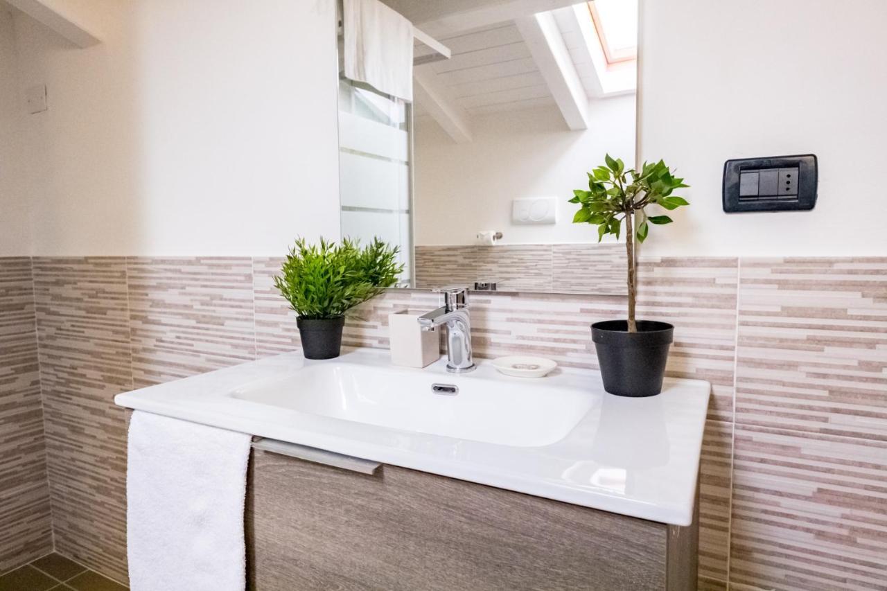 Appartamento Residenza Oleandro Desenzano del Garda Esterno foto